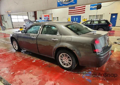 2009 Chrysler 300 Touring из США, поврежденный, VIN 2C3KA53VX9H634469